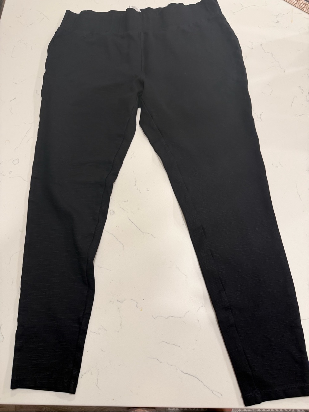 Women  Black Stretch Pull-On Pants